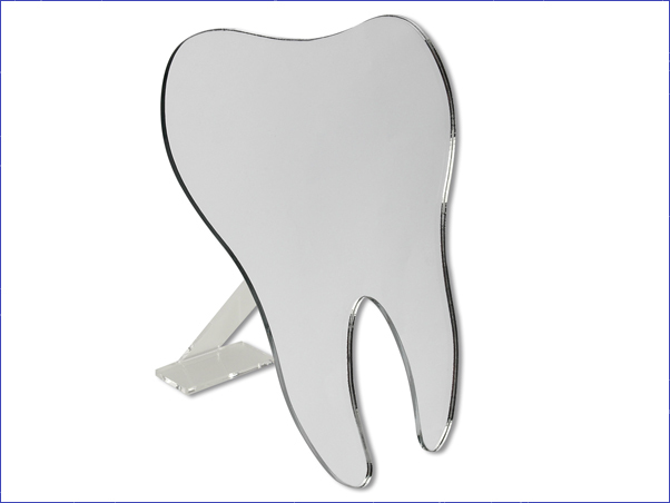 McTooth-ogledalo.jpg